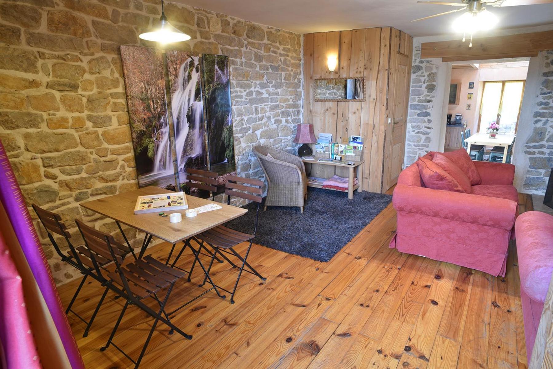 Gite Le Douglas, Vignoble Et Reculees Du Jura - Avec Sauna Lavigny 外观 照片